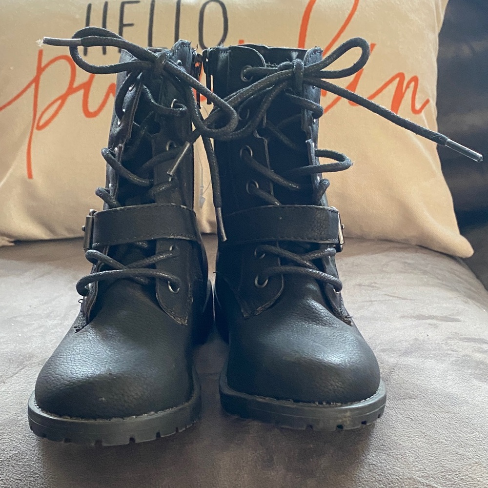 Kids. Black Lace-Up Ankle Boots